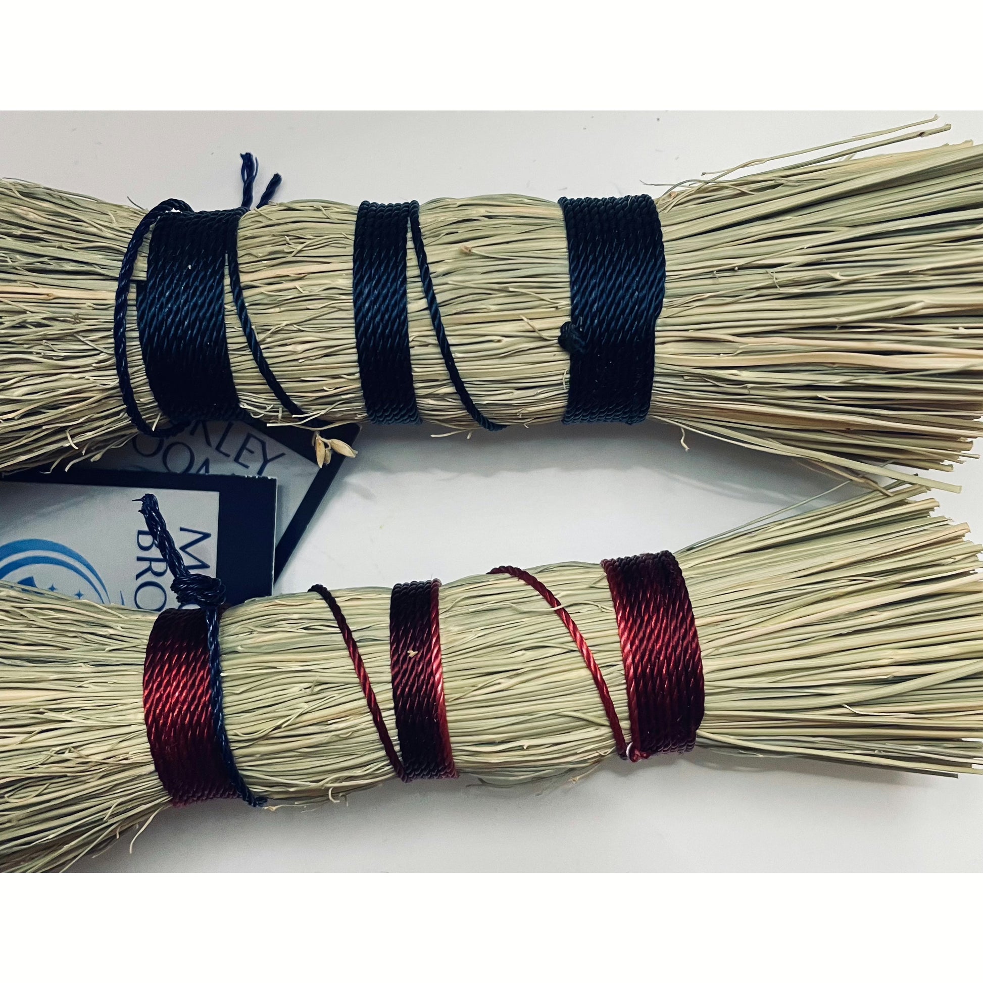 https://www.ninthandpine.com/cdn/shop/products/natural-broomcorn-cast-iron-pot-scrubber-and-mini-whisk-ninth-and-pine-1.heic?v=1698997535&width=1946
